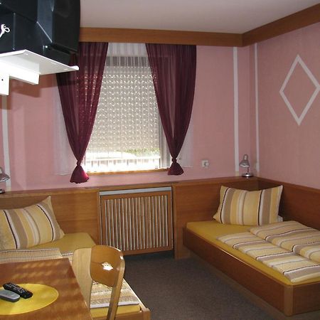 Hotel Erzhausener Hof エクステリア 写真